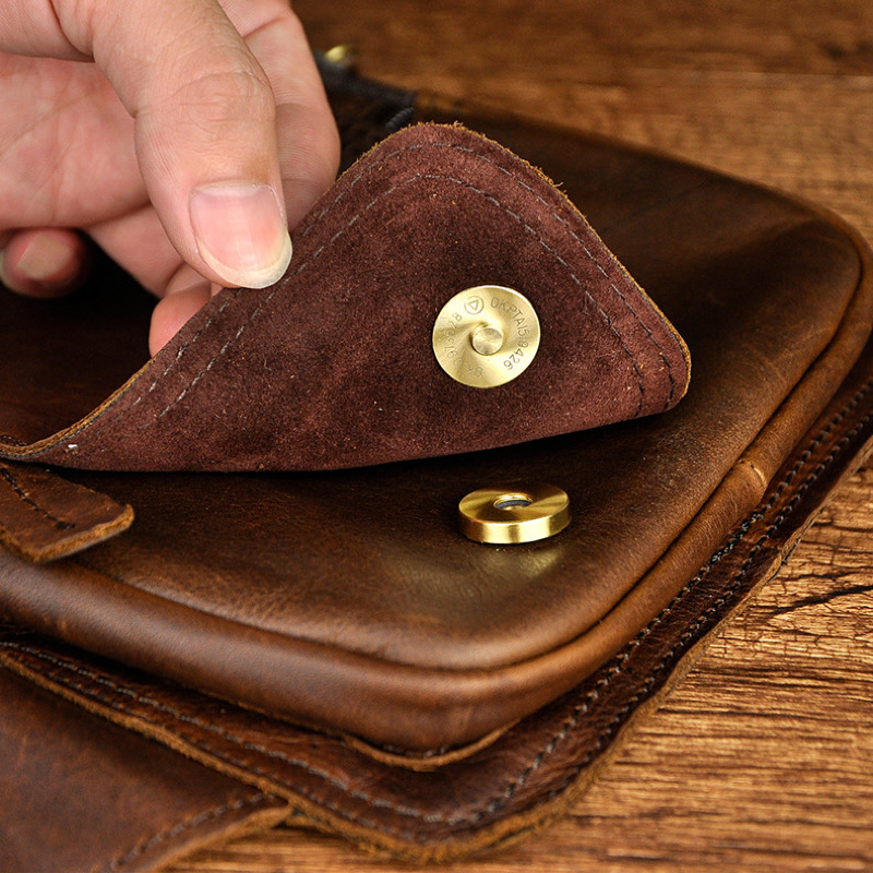 For You Leather LB32 กระเป๋าคาดอก ผู้ชาย หนังแท้ ทรงสี่เหลี่ยม LB32