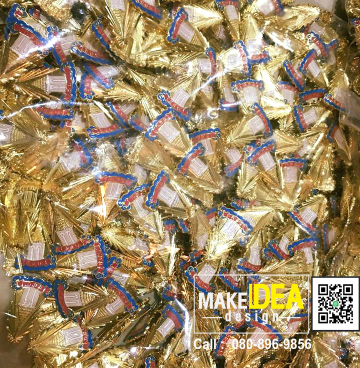 ปกวุฒิบัตรพร้อมงานเข็มตราสัญลักษณ์ โรงเรียนชลบุรี “สุขบท”