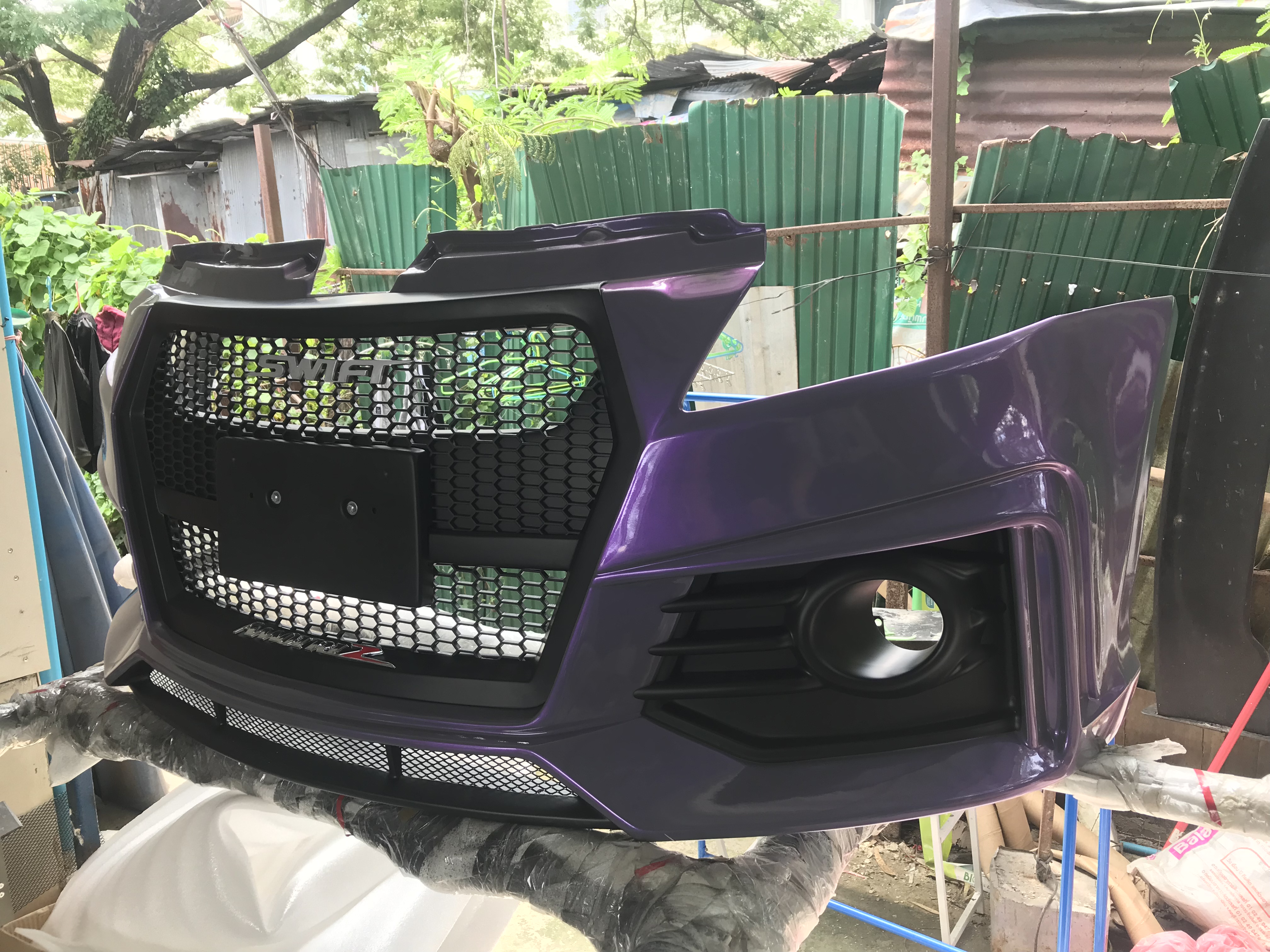 ชุดแต่ง Swift 2012-2016 หน้าR8