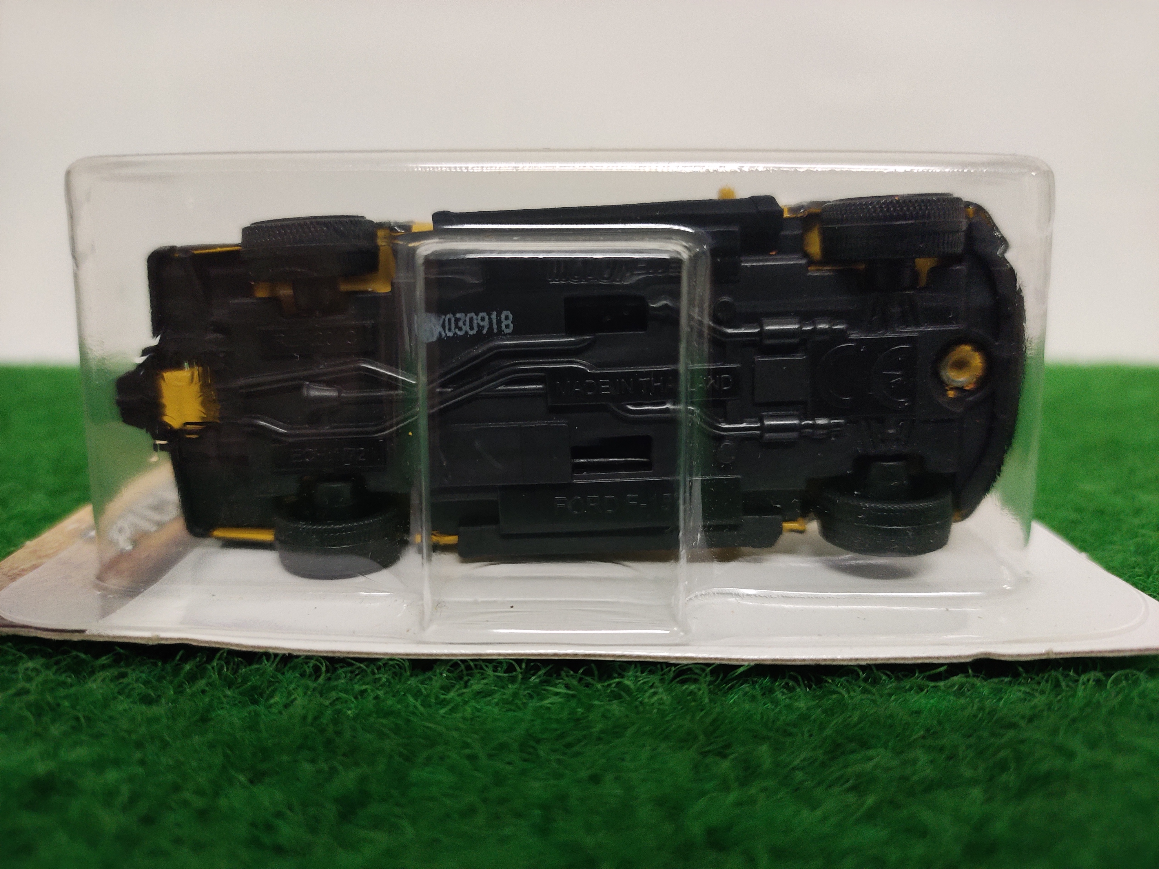 Majorette Pickup Series Ford F-150 สีเหลืองดำ