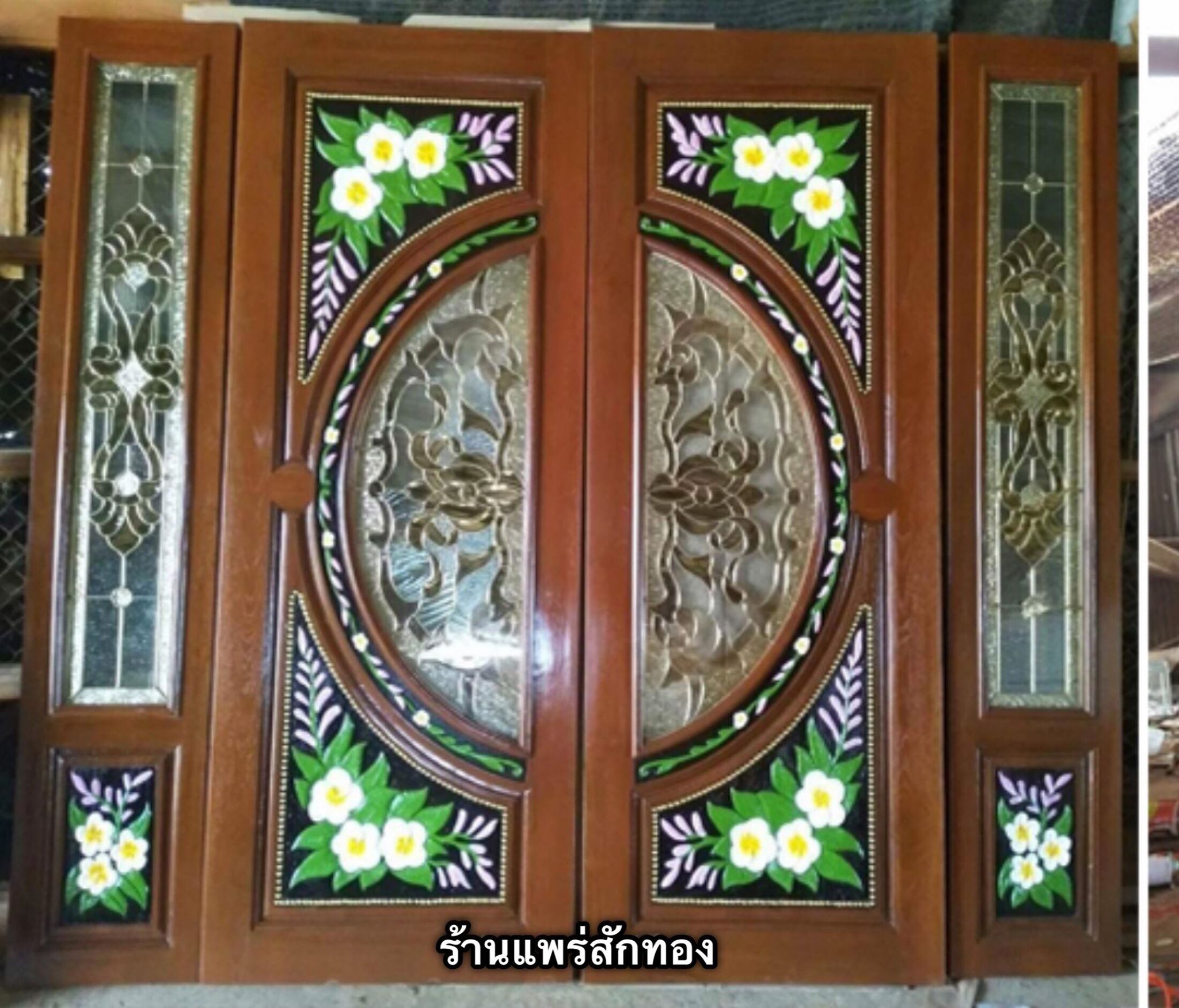 ประตูไม้สักกระจกนิรภัยบานเลื่อนบานประตูไม้สักปิด เปิด