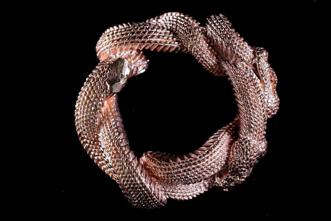 บ่วงนาคบาศ งูกินหาง นาคดำกาฬสินธุ์ หลวงปู่ศิลา (พร้อมส่ง)