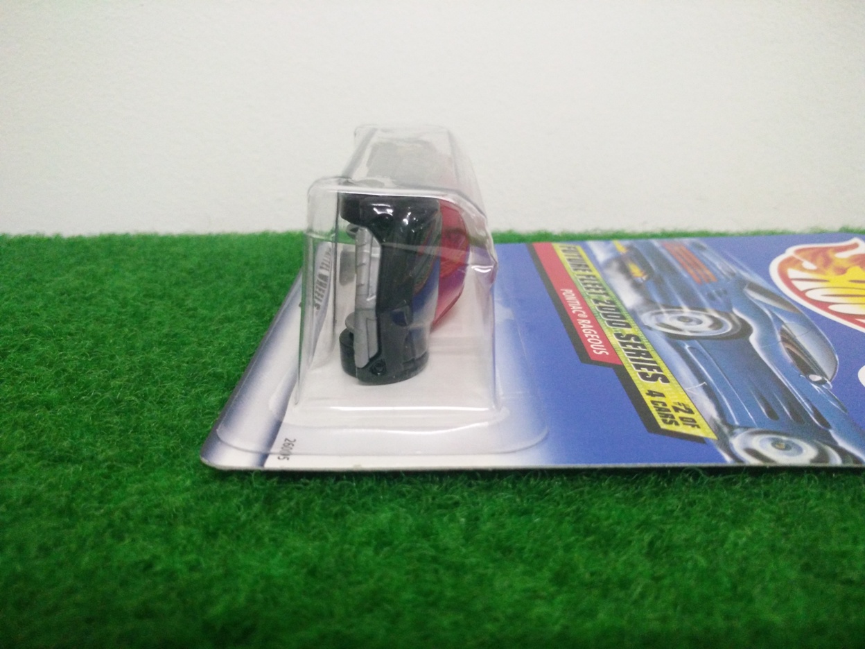 Hot Wheels Pontiac Rageous; Future Fleet 2000 Series #2 of 4