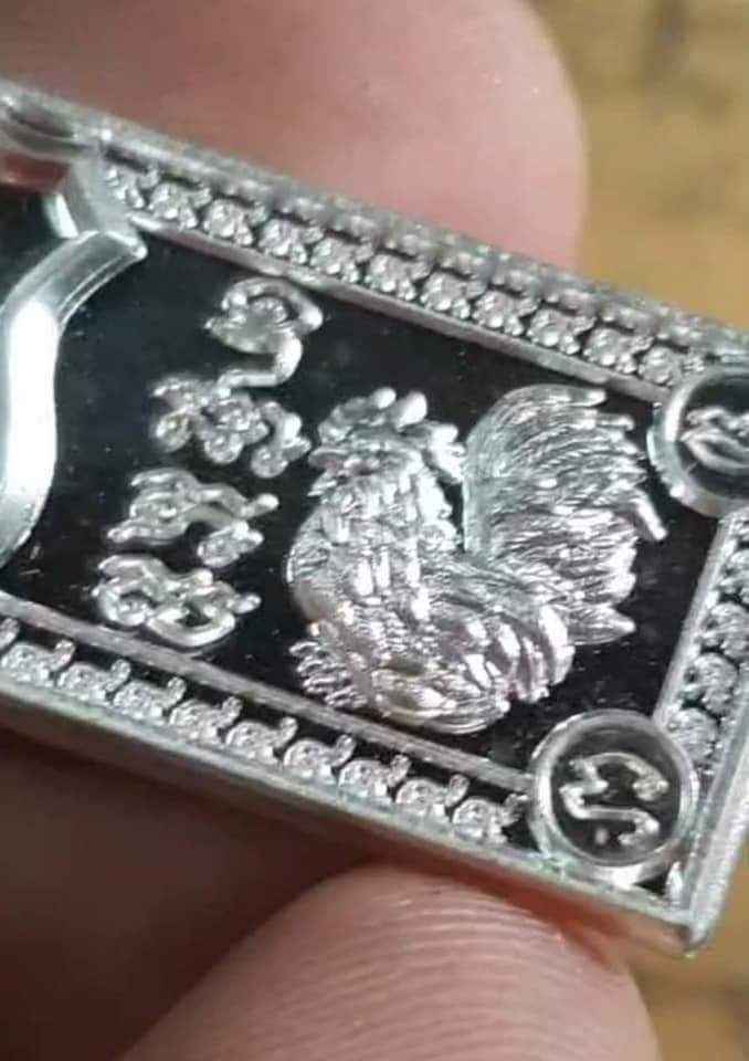 เลสเต็มองค์ รุ่นพันล้าน หนัก 4 บาท หลวงพ่อพัฒน์ ลุ้นเนื้อ