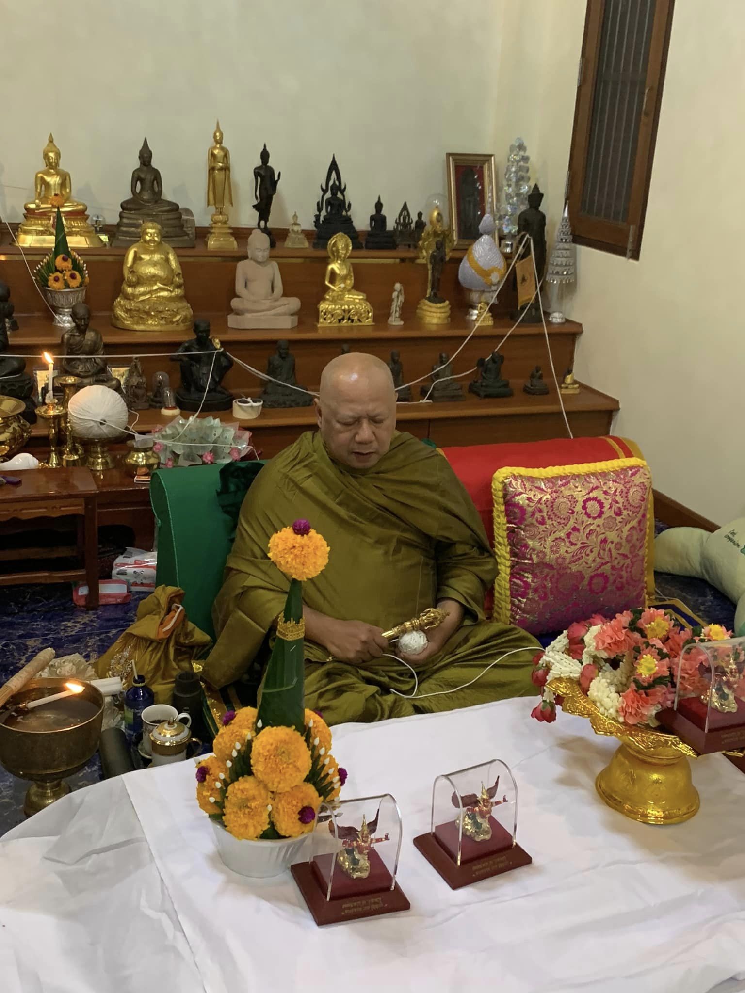 พญาครุฑ รุ่น ราชาครุฑ ขนาดตั้งหน้ารถ 3 นิ้ว(พร้อมส่ง)