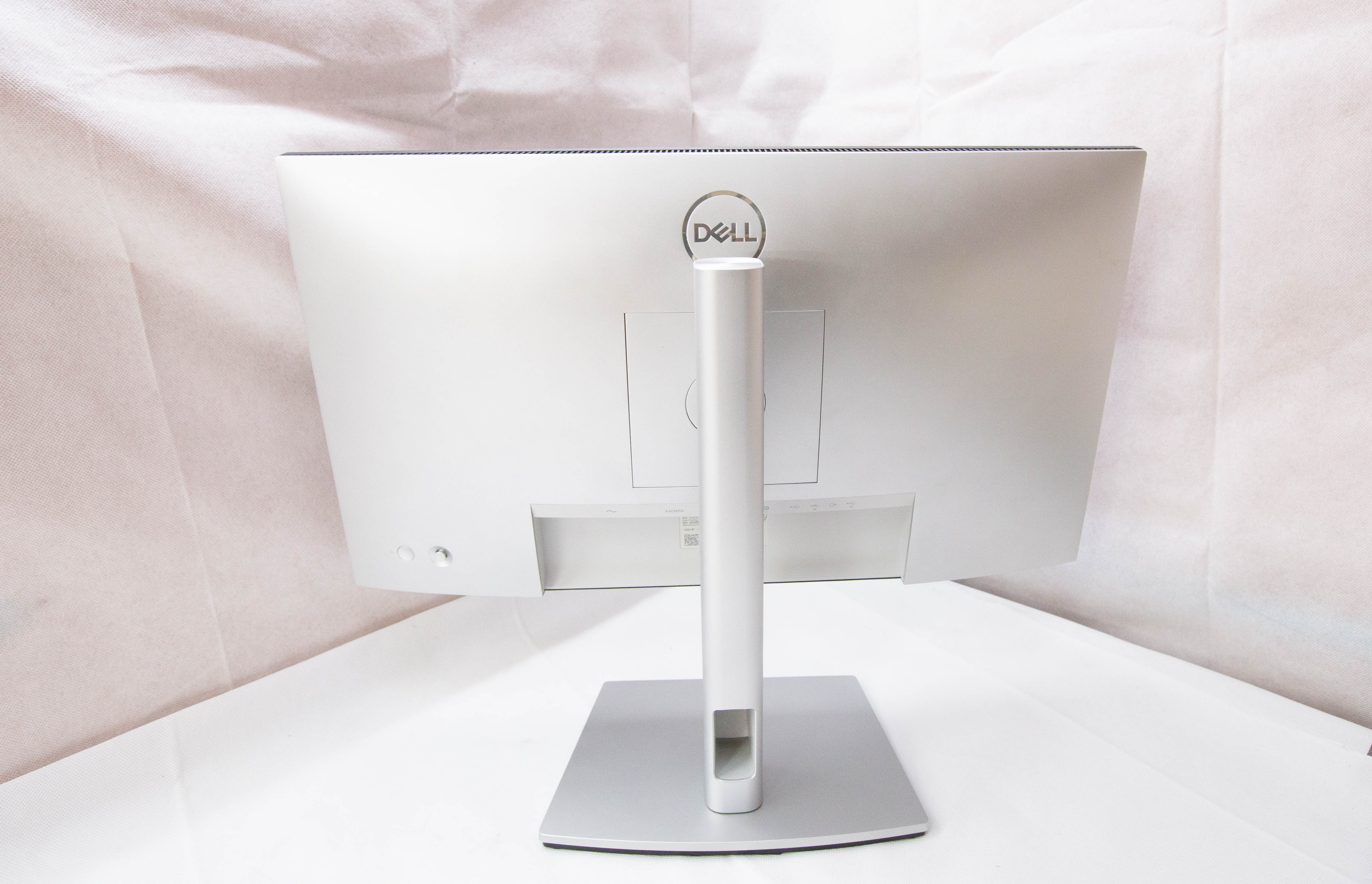 จอ DELL U2422H (IPS, DP, HDMI) H กราฟิคสีตรง sRGB100% ทำงานออฟฟิศสบายตา