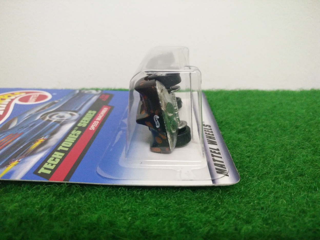 Hot Wheels Speed Machine Tech Tones Series #3 of 4