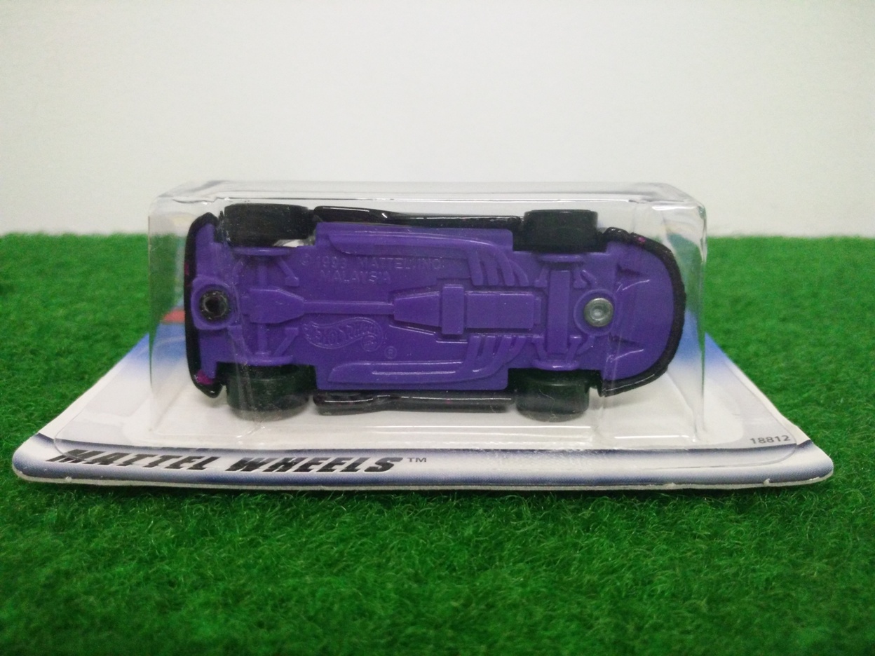 Hot Wheels Silhouette II; Tech Tones Series #2 of 4