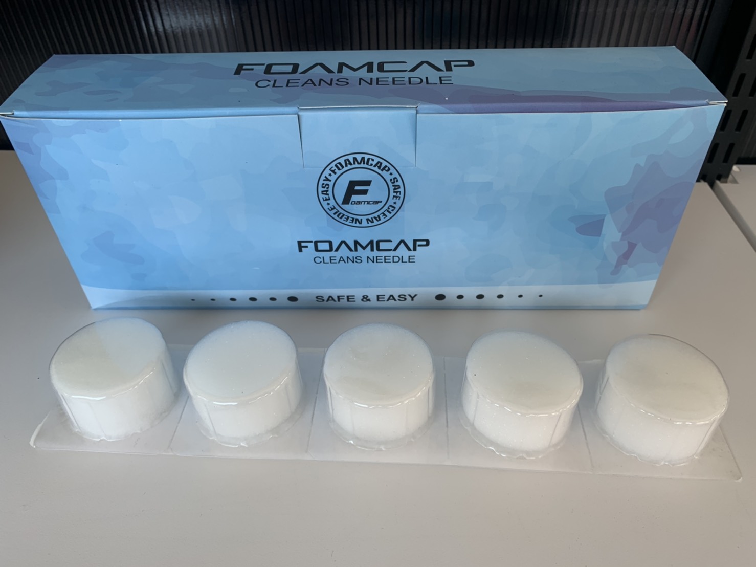 AVA Foamcap Cleans Needle (โฟมทำความสะอาดเข็ม) ถ้วยโฟมสำหรับทำความสะอาดเข็มสัก ปลายเข็ม 20 ชิ้น