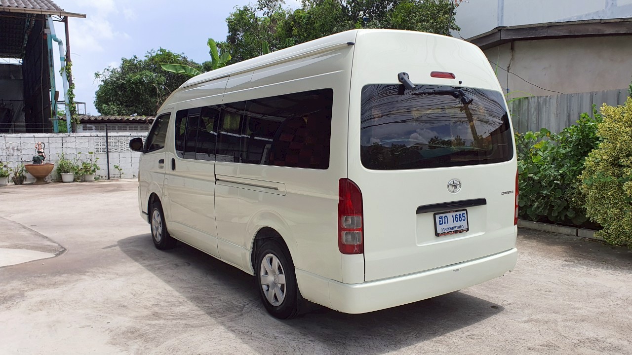 TOYOTA COMMUTER 2.7 CNG M/T 2012