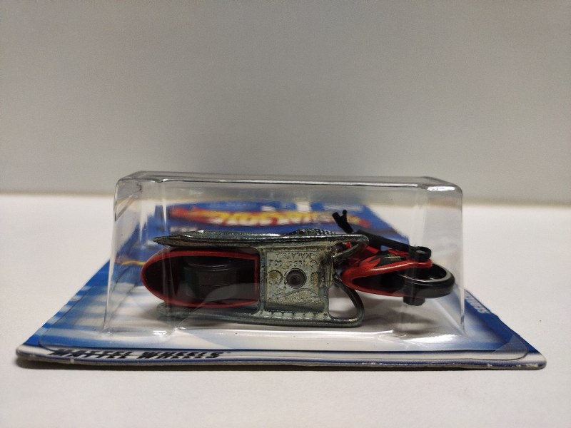 Hot Wheels Scorchin Scooter: Collector No. 240 (2000)