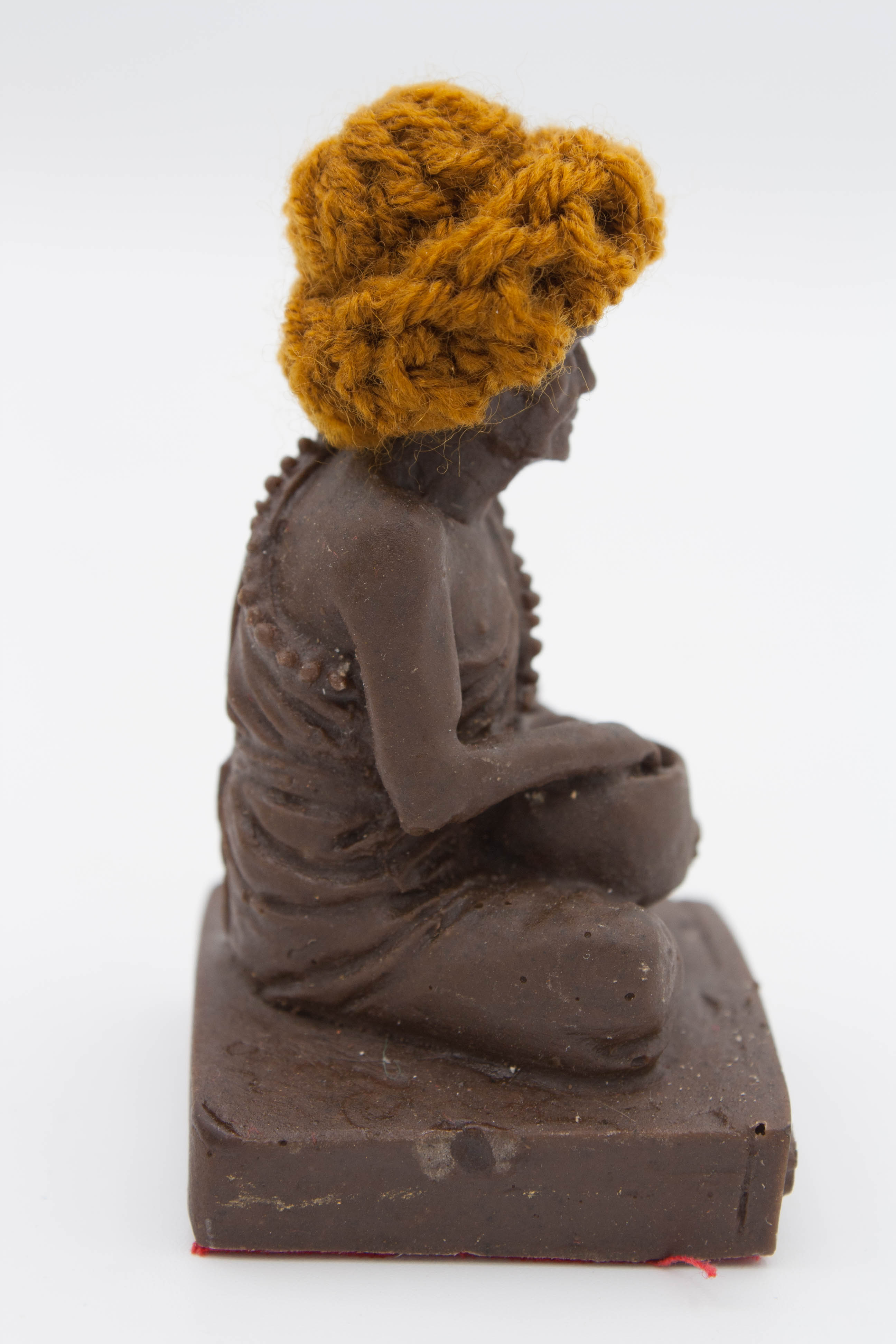 พระบูชา หลวงปู่หมุน ขนาด 1.5 นิ้ว รุ่นชนะมาร 2559 เนื้อแร่เหล็กน้ำพี้ สีน้ำตาล