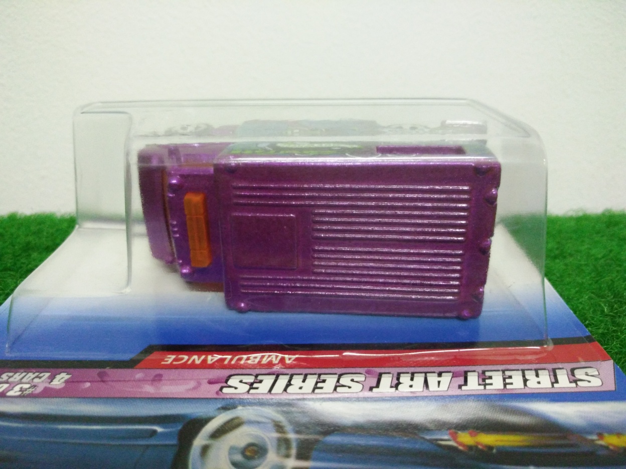 Hot Wheels Ambulance; Street Art Series #3 of 4