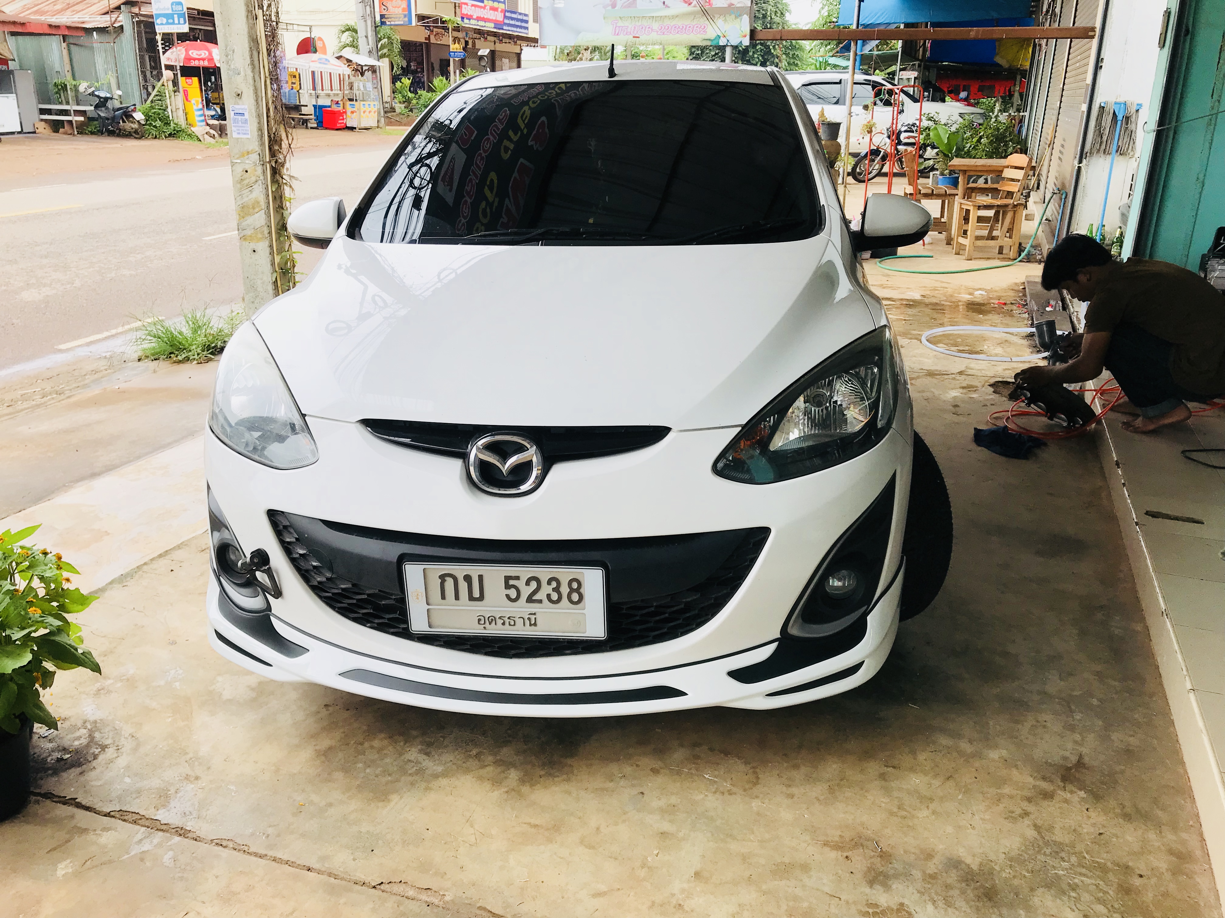 ชุดแต่งรอบคัน Mazda2 2012-2015