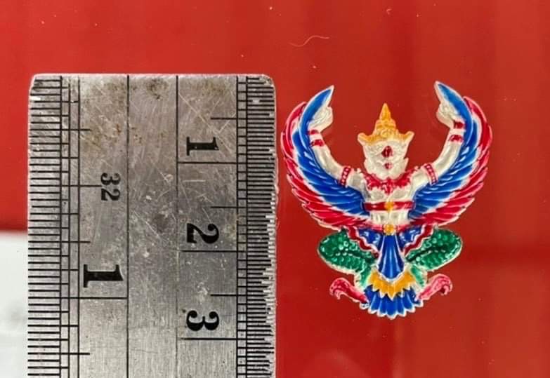 พญาครุฑ รุ่น รับเสด็จ วัดวังก์พง หน้าค่ายธนะรัชต์ อ.ปราณบุรี จ.ประจวบคีรีขันธ์(พระอาจารย์วราห์ วัดโพธิ์ทอง เมตตาปลุกเสก)1.5เนื้อเงินบริสุทธิ์