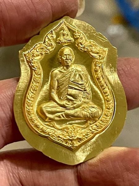 เศรษฐีพันล้าน หลวงพ่อทอง วัดบ้านไร่(ยกลัง)