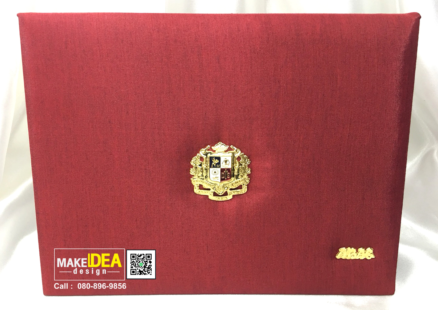 ปกผ้าไหมใส่ใบปริญญาบัตร(ผ้าไหมเทียม สีแดงเข้ม ) พร้อมเข็ม
