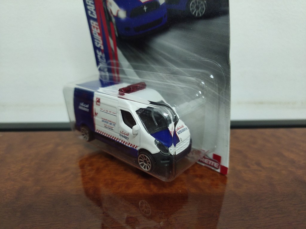 Majorette Dubai Ambulance super cars รถตู้