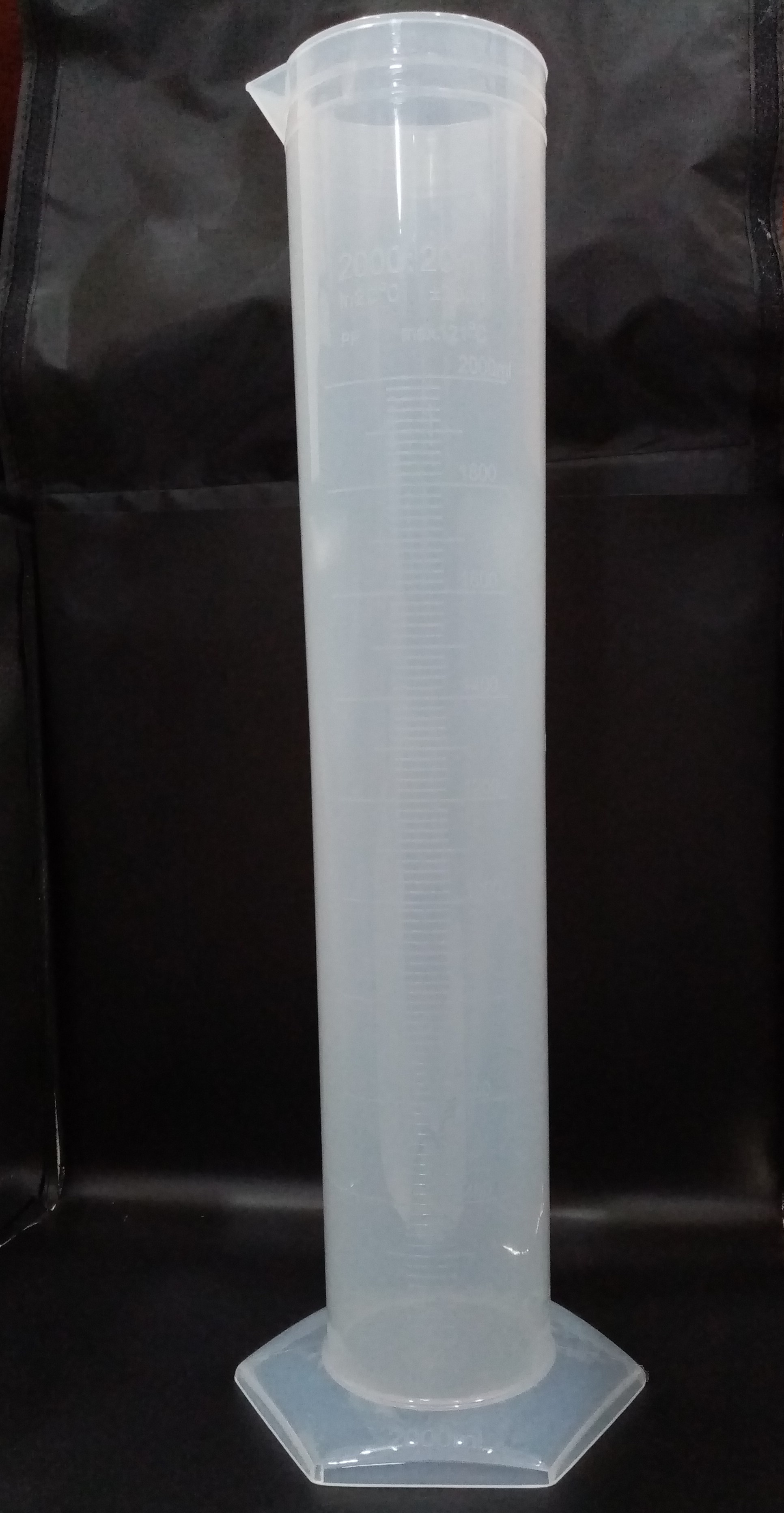 กระบอกตวงพลาสติก 2000 ml Measuring Cylinder Plastic PP (ผลิตจีน)