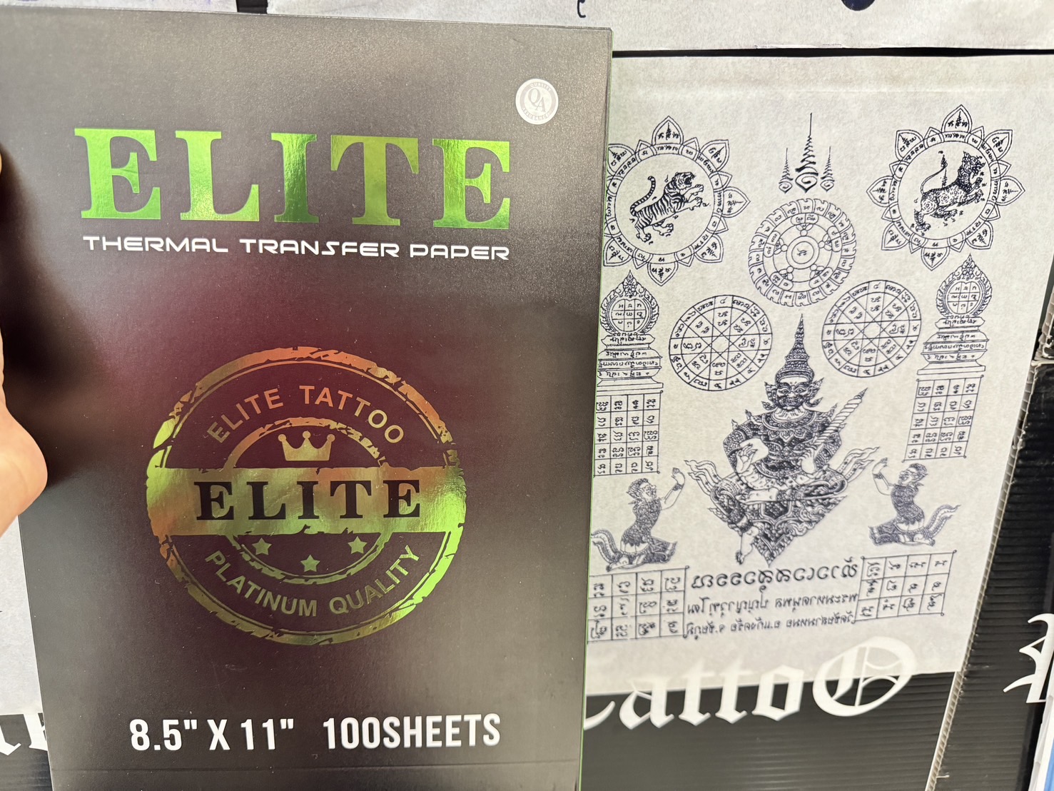 ELITE กระดาษลอกลาย ELITE THERMAL TRANSFER PAPER - BOX OF 100 SHEETS Size : 8.5"X11"กระดาษลอกลายแบบฟิล์มใช้กับเครื่องปริ์นเตอร์