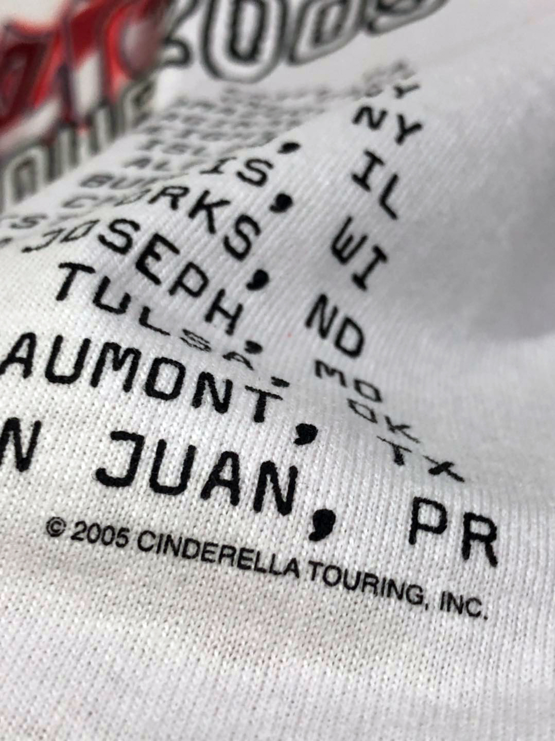 เสื้อวง Cinderella Usa Tour ปี 2005 Size L สินค้าลิขสิทธิ์แท้ 100%