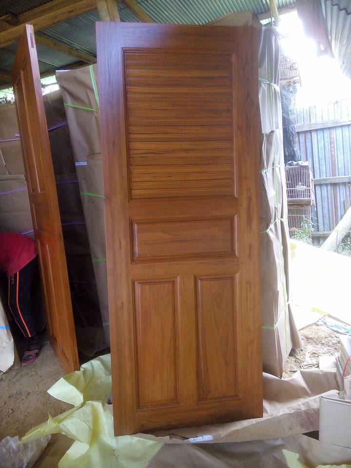 ประตูห้องน้ำไม้สัก