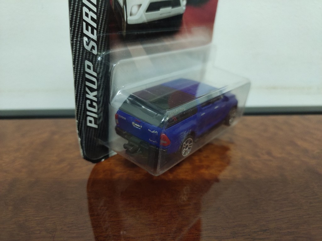 Majorette Pickup Series 3 Hilux Revo สีน้ำเงิน