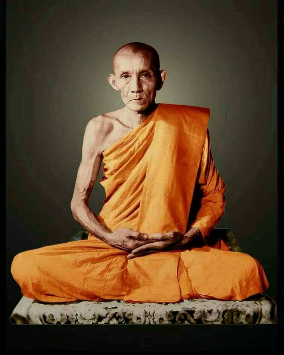 พระสมเด็จหลังพระสิวลี พิมพ์ใหญ่ เอวเล็ก เนื้อผงเกสร หลวงพ่อกวย ปี 2515(มีบัตรรับรอง)พร้อมส่ง