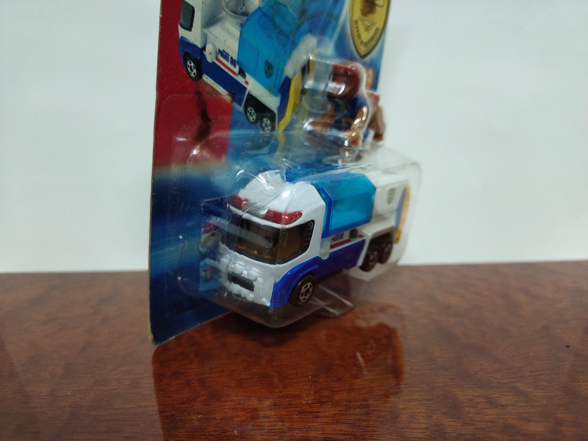Tomica Hyper Blue Police HBP 06 รถตำรวจ; Made in China