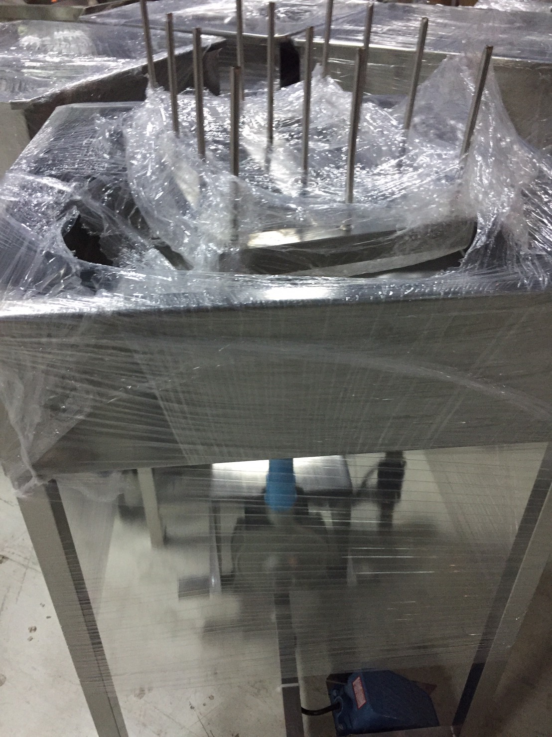 เครื่องล้างขวด24หัว(มีปั๊ม)