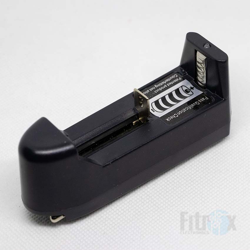 18650 Universal Li-Ion Charger