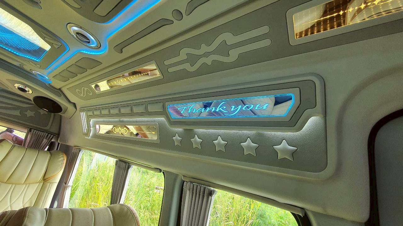 TOYOTA COMMUTER 3.0 A/T 2016