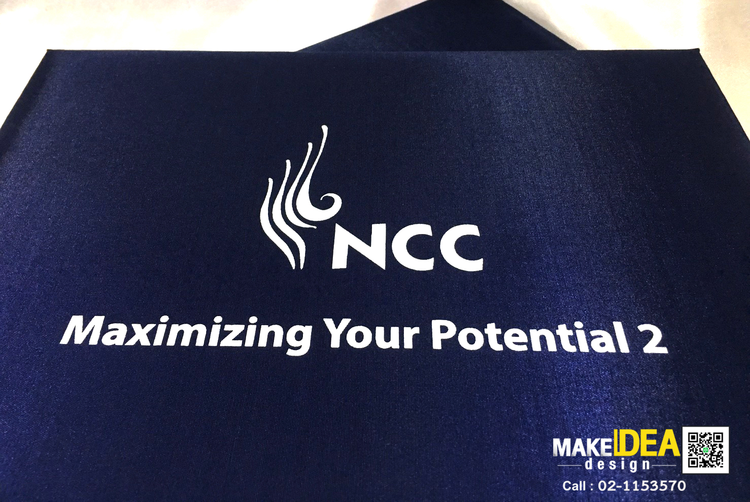 ปกผ้าไหมใส่เใบประกาศ ขนาด A4 แนวนอน