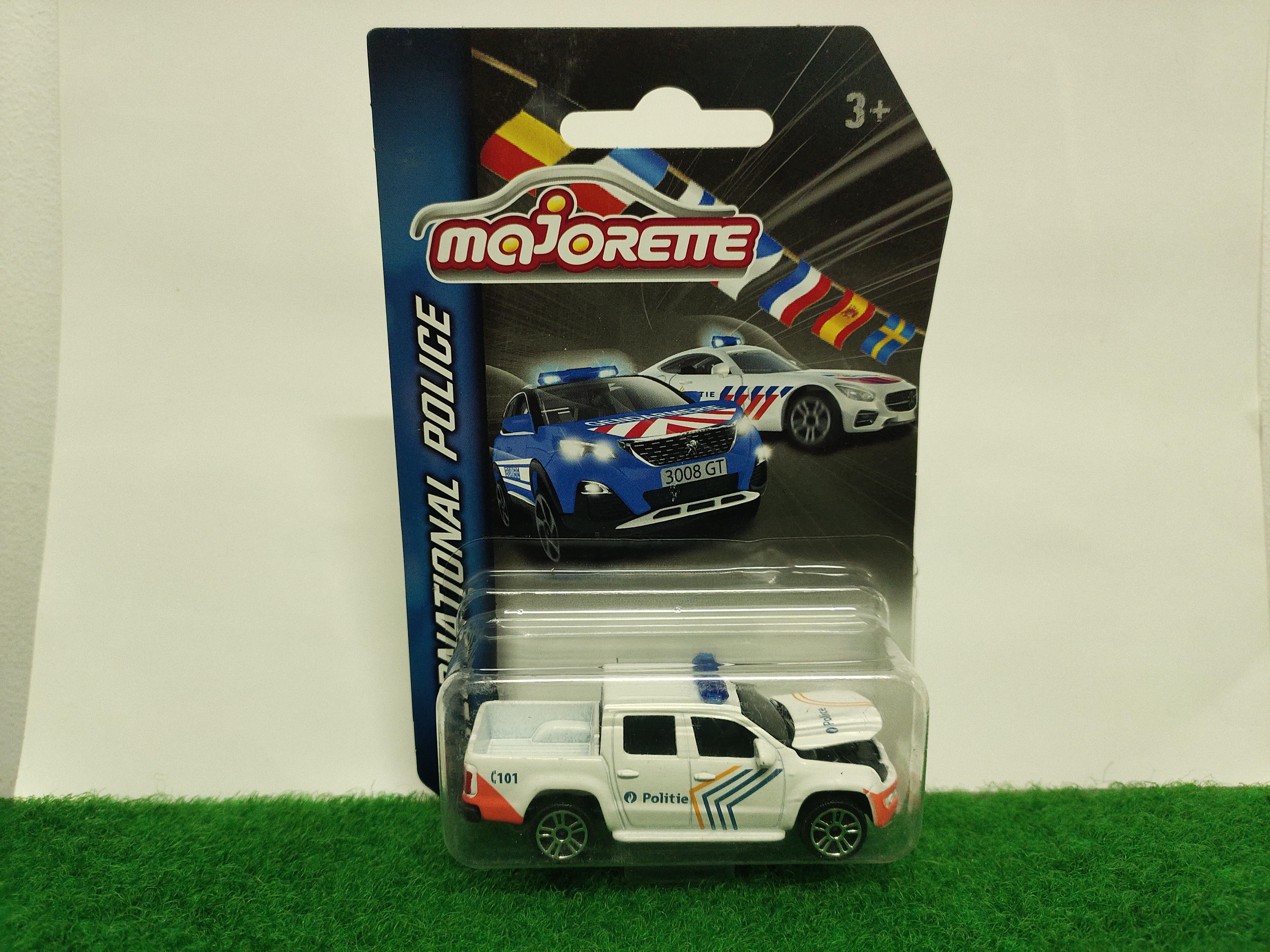 Majorette International Police Series กะบะขาว