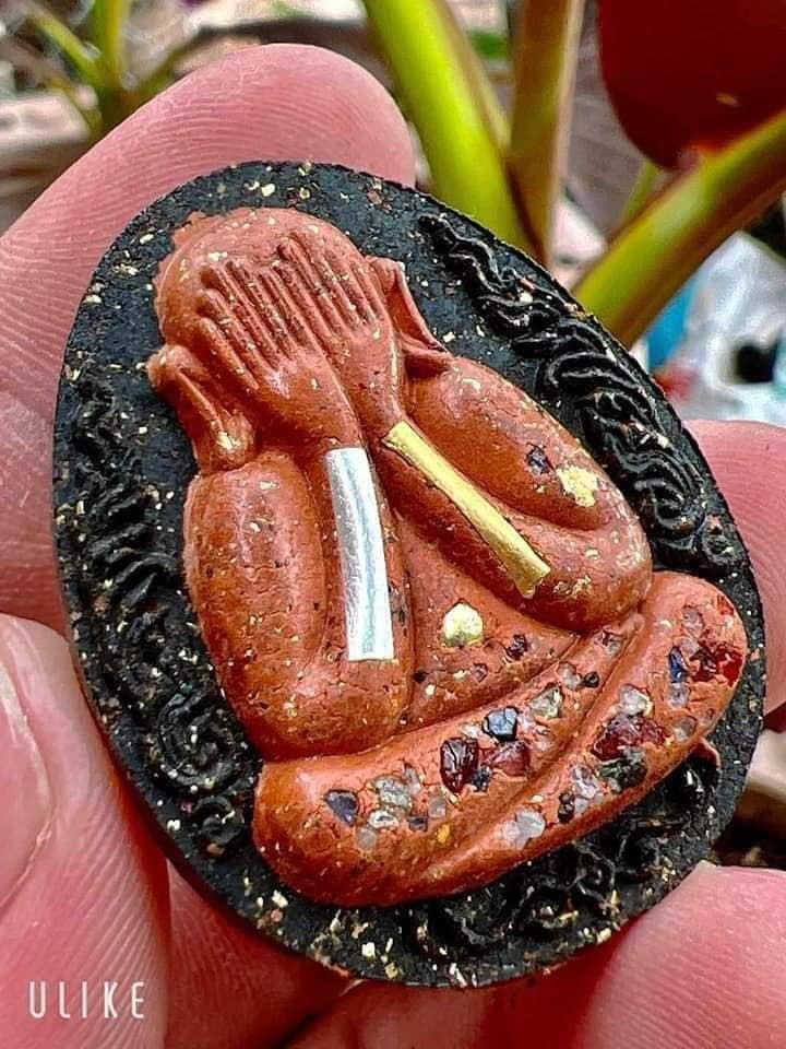 พระปิดตากนกข้าง จัมโบ้ ปลดหนี้เศรษฐี