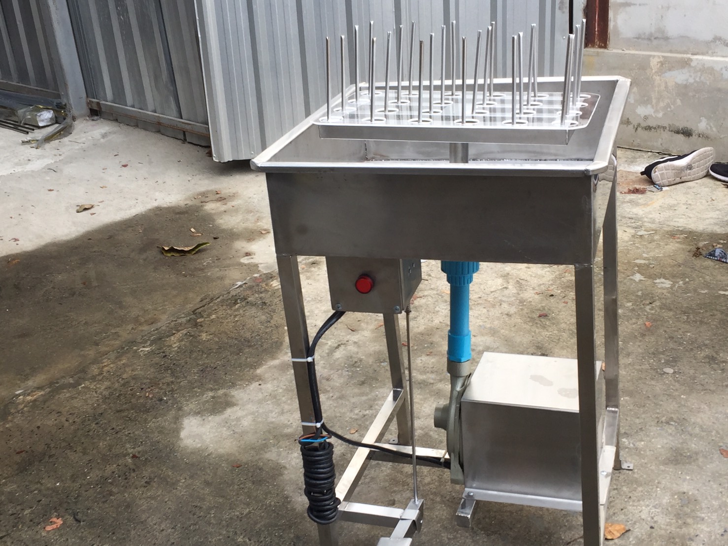 เครื่องล้างขวด24หัว(มีปั๊ม)