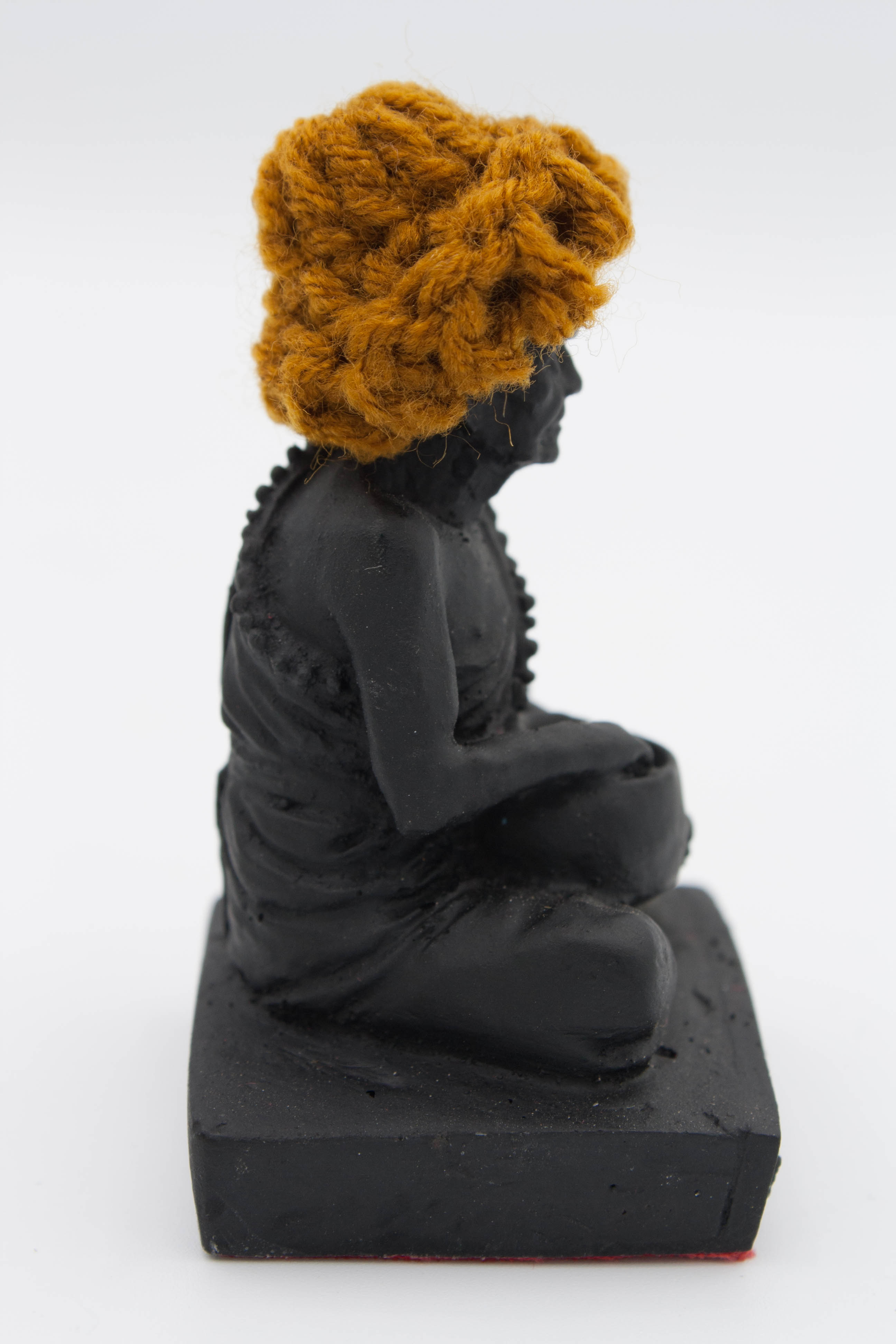 พระบูชา หลวงปู่หมุน ขนาด 1.5 นิ้ว รุ่นชนะมาร 2559 เนื้อแร่เหล็กน้ำพี้ สีดำ