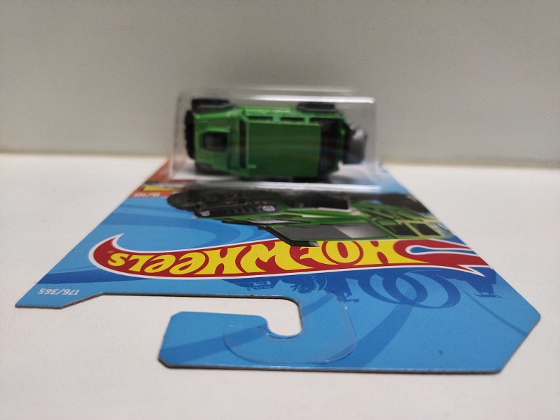 Hot Wheels HW Hot Trucks: '17 Jeep Wrangler # 8/10