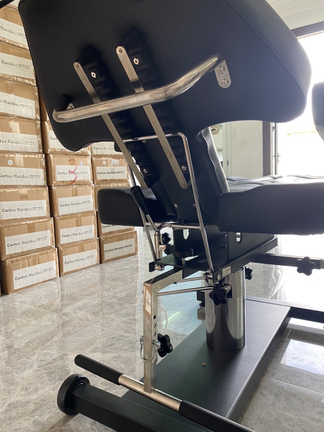 Professional Tattoo Tattoo Chairs Transformer HYDRAULIC King size เตียงสักไฮดรอลิก รุ่น Transformer เตียงทรานสฟอร์เมอร์ King size Black