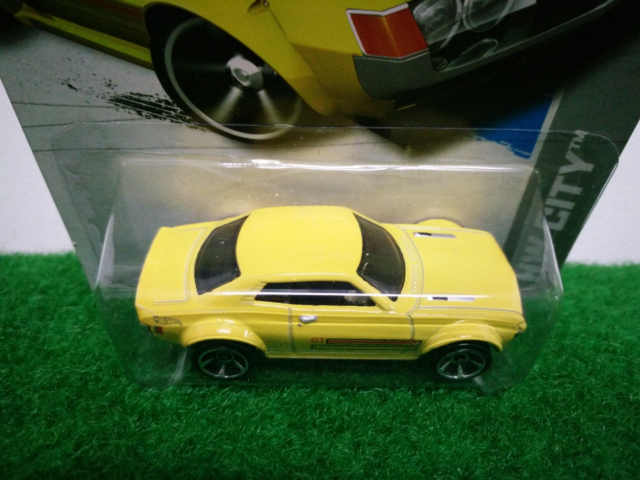 Hot Wheels '70 Toyota Celica; WH City 2013