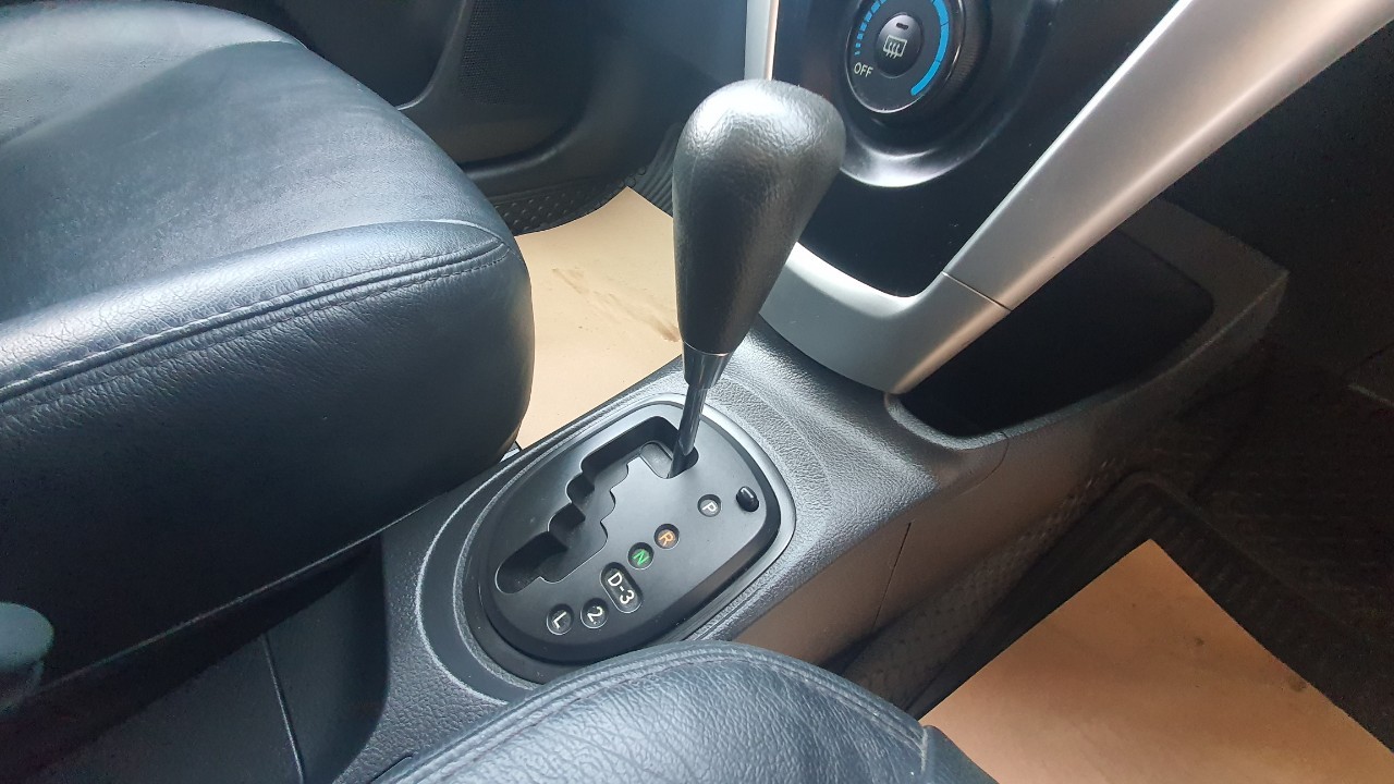 TOYOTA VIOS 1.5 ES A/T 2010