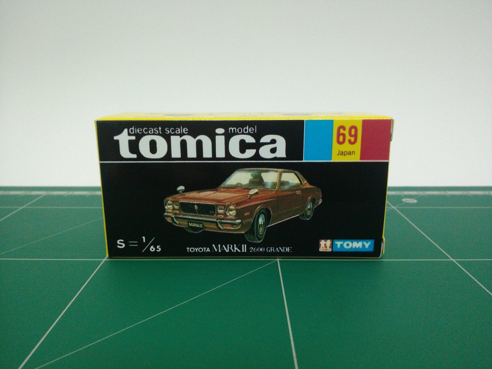 กล่องพิมพ์ Reproduction Box สำหรับ Tomica Black Box No.69 Toyota Mark II 2600 Grande (กล่องเปล่า, ไม่มีรถ)
