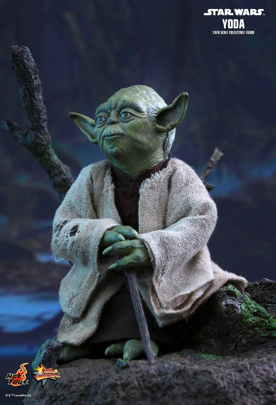 Star Wars : Episode V The Empire Strikes Back - Yoda 1/6TH Scale [ของแท้]