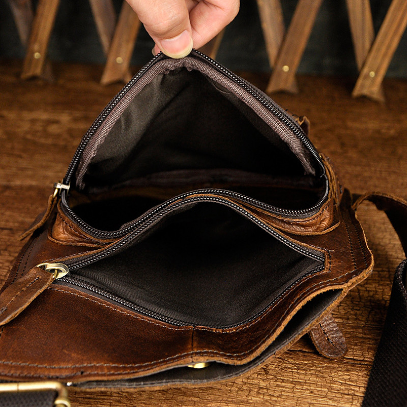 For You Leather LB32 กระเป๋าคาดอก ผู้ชาย หนังแท้ ทรงสี่เหลี่ยม LB32