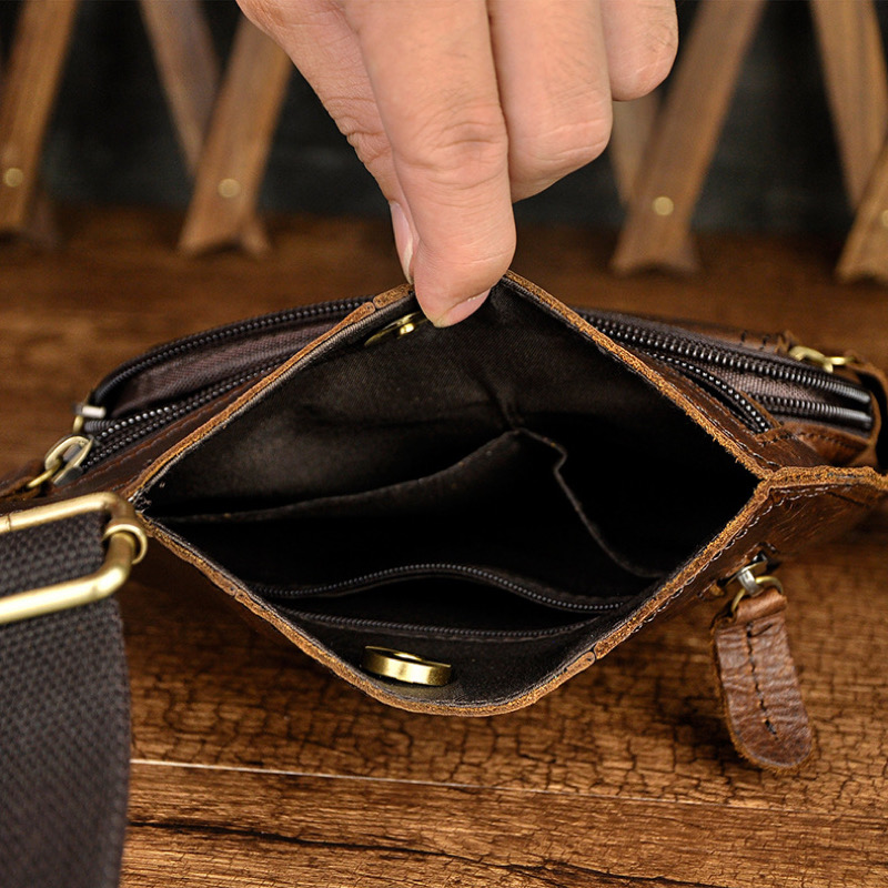 For You Leather LB32 กระเป๋าคาดอก ผู้ชาย หนังแท้ ทรงสี่เหลี่ยม LB32