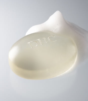 DHC Moisture clear soap (90 g.) สบู่ล้างหน้า เพื่อผิวนุ่มเนียน ชุ่มชื่น สะอาดหมดจด