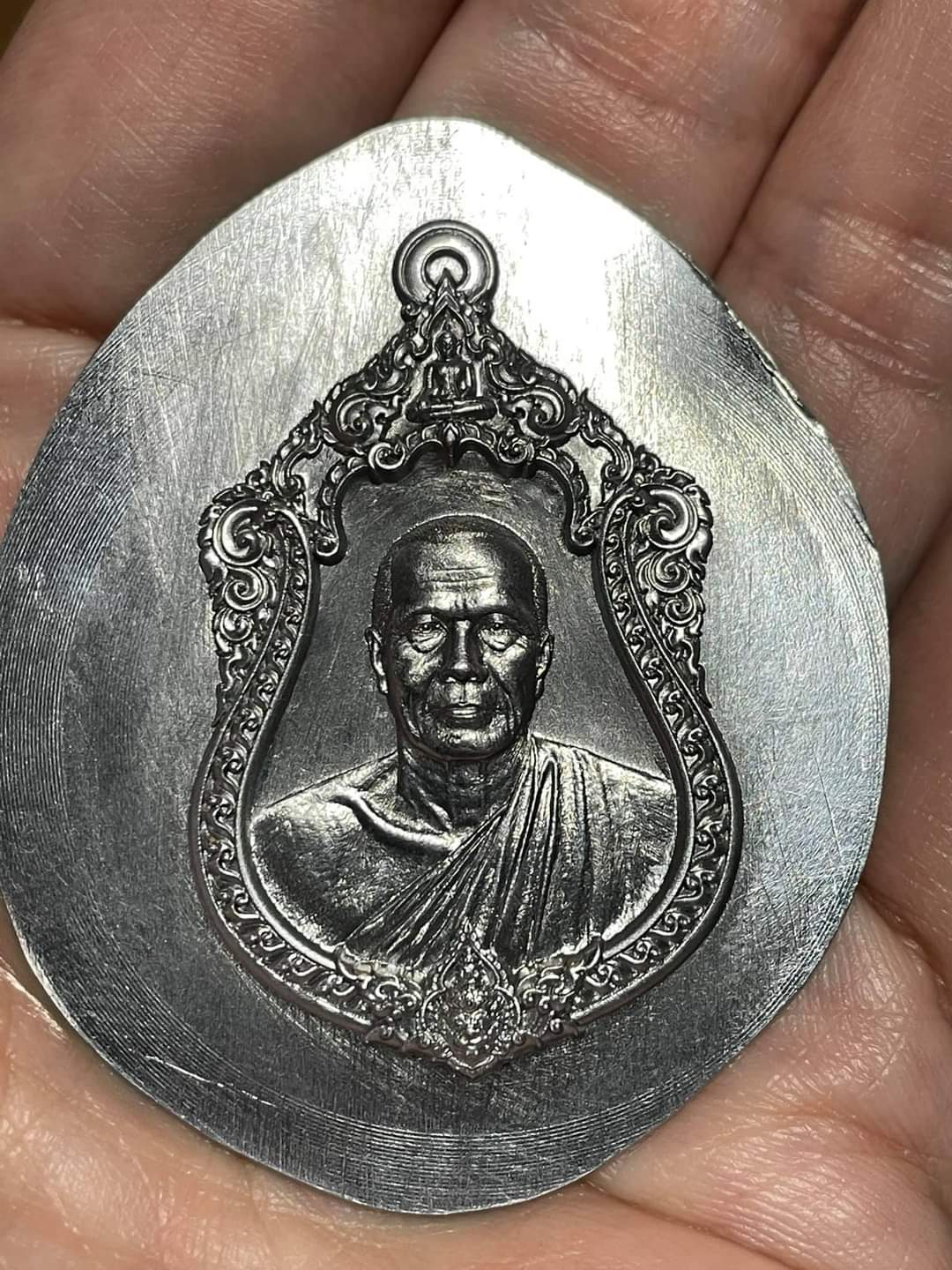 เจ้าสัวพันล้าน หลวงพ่อทอง วัดบ้านไร่