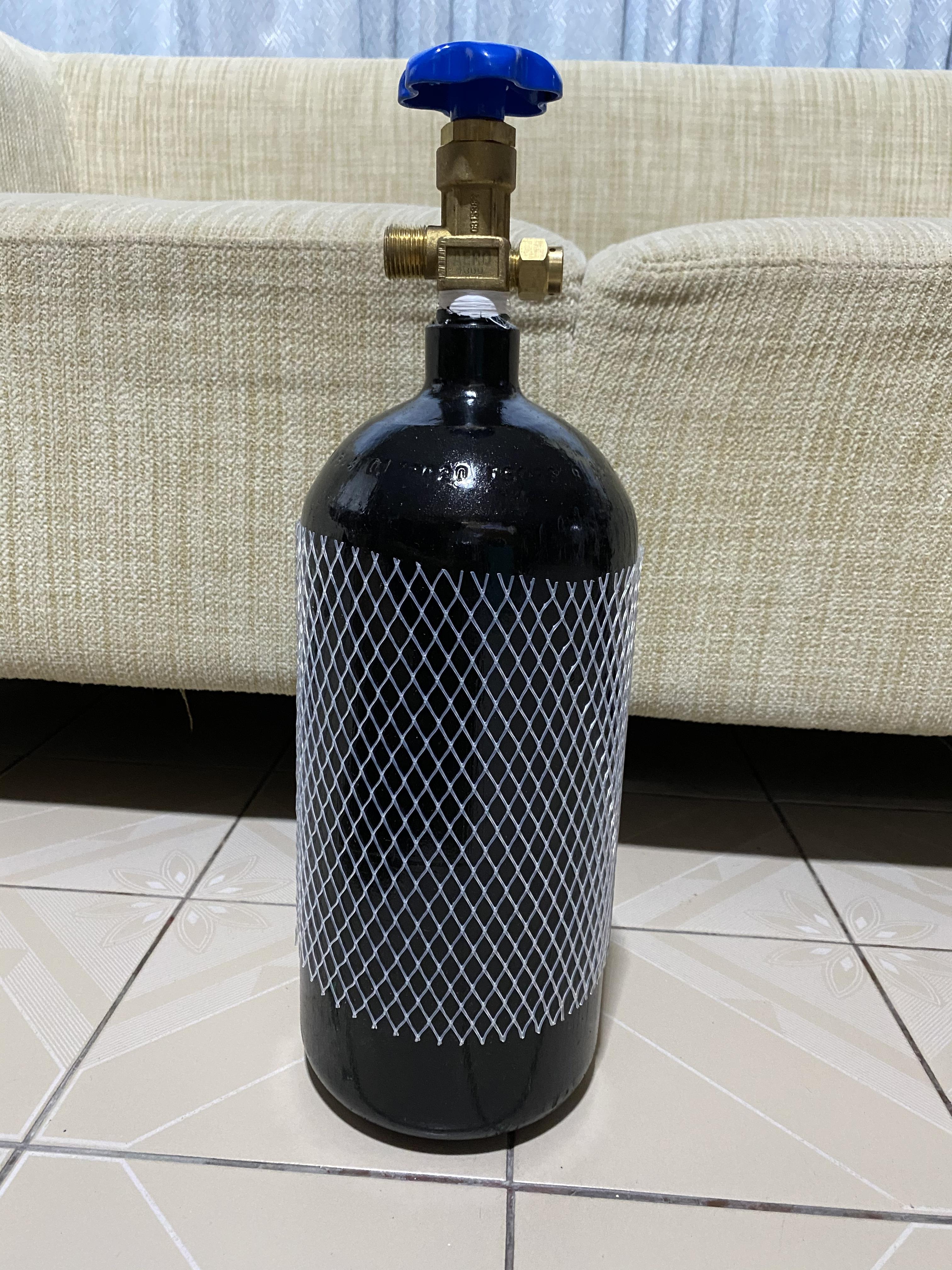 ถังคาร์บอนไดออกไซด์ CO2 เหล็กสีดำ ขนาด 3L ทรงเตี้ย
