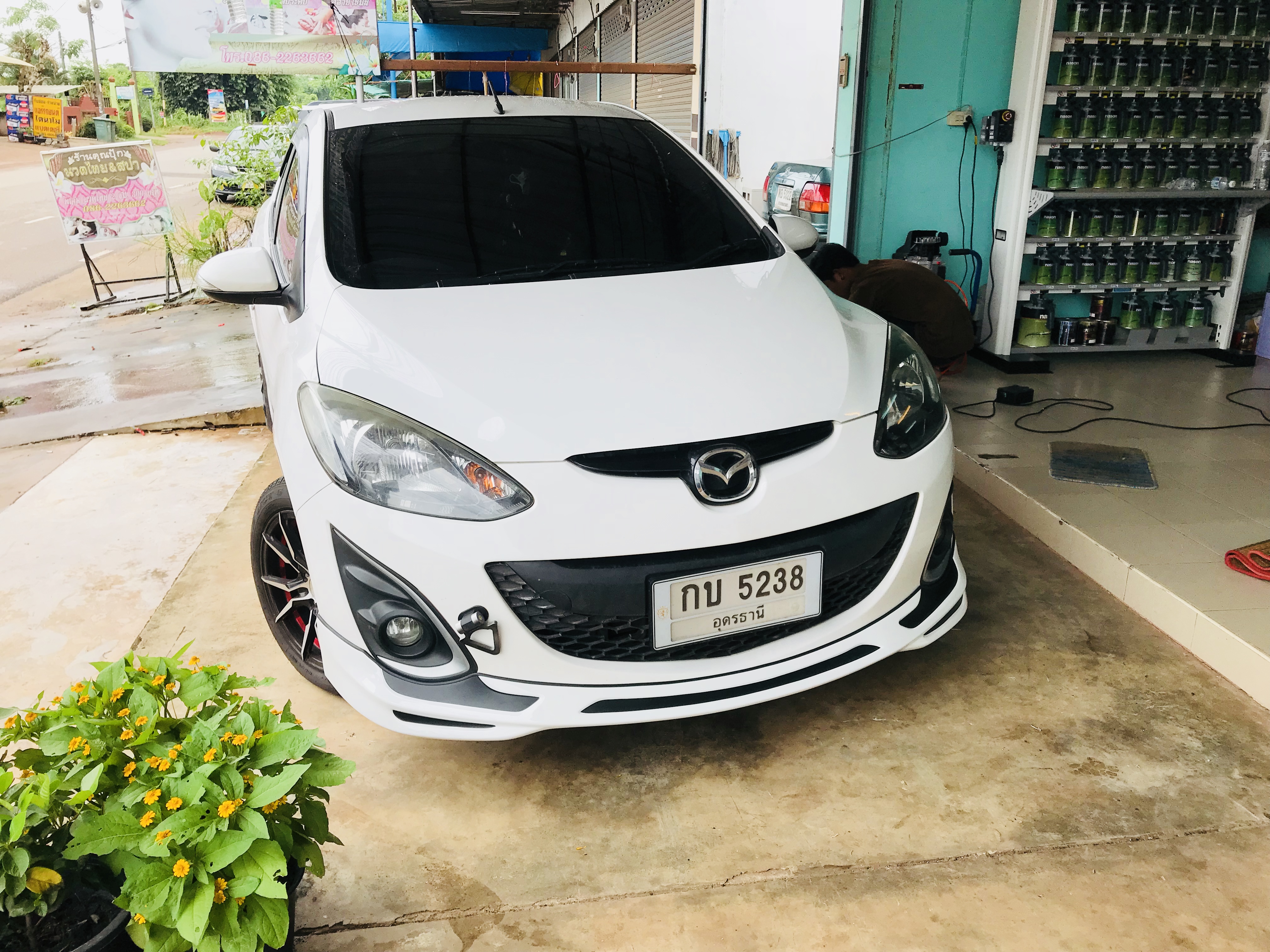 ชุดแต่งรอบคัน Mazda2 2012-2015