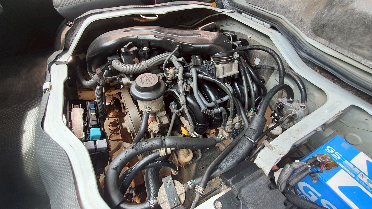 TOYOTA COMMUTER 2.7 CNG M/T 2012